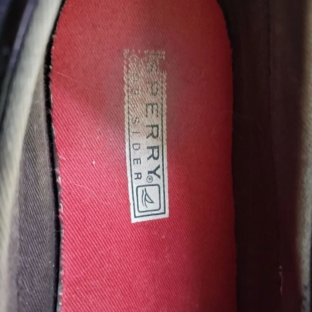 Sequin Sperry   - Picture 5 of 7